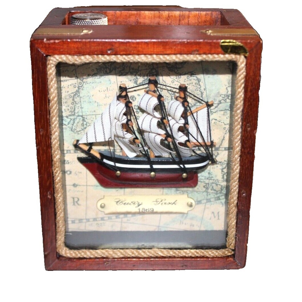 Pen/pencil holder/shadow box with cutty sark 1869 sailing ship wood Vintage